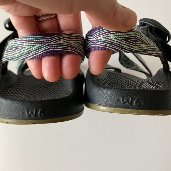 Chaco Z1 women’s sandals EUC size 6 purple green straps - Picture 3 of 5